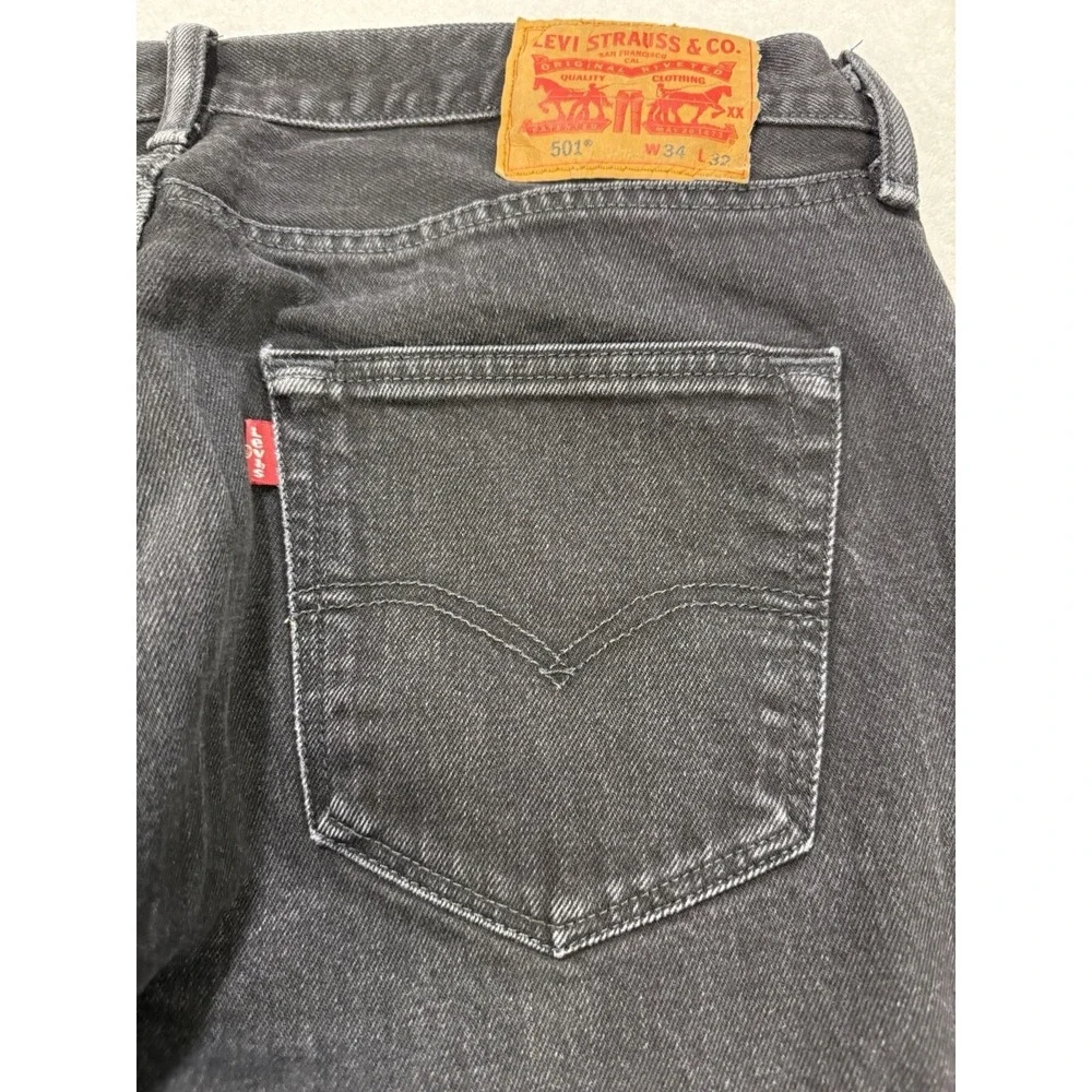 Levis 501 Jeans Men 34x32 Black Straight Leg Button Fly Distressed Denim